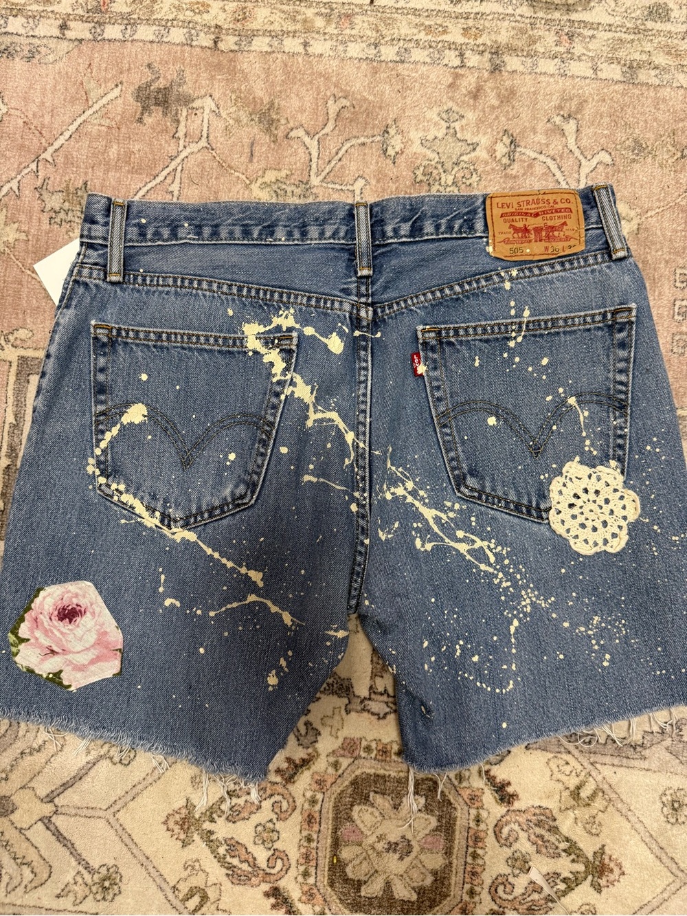Tricia Fix Exclusive One-of-a-kind Vintage Levi’s Denim Shorts - Picture 3 of 3